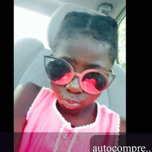 Meet your Posher, Paris